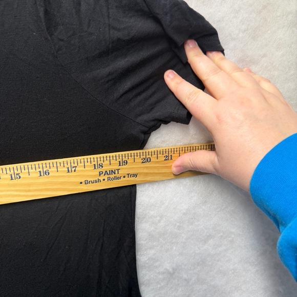 NWT Lane Bryant Women's 14/16 Black V-Neck Fitted Tunic Tee Shirt Plus Size - Picture 8 of 9